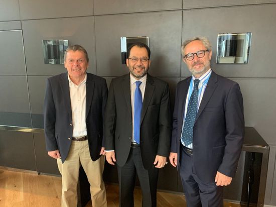 الكاف ينخرط بمباحثات مع سفيري أوروبا وألمانيا