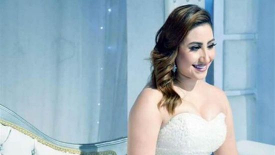 المطربة المصرية بوسي تحتفل بحفل زفافها