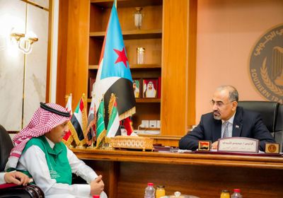 رئيس "الانتقالي": آمال على دعم التحالف لإعمار عدن