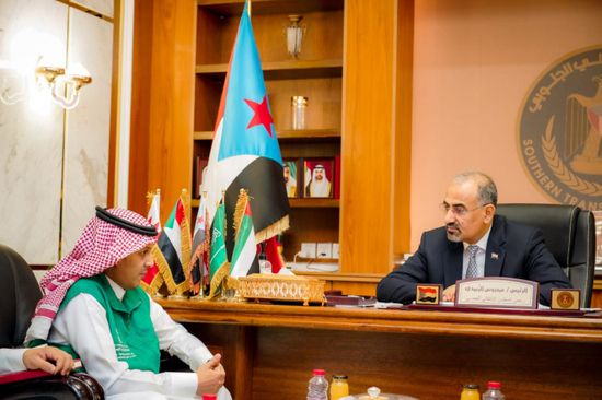 رئيس "الانتقالي": آمال على دعم التحالف لإعمار عدن