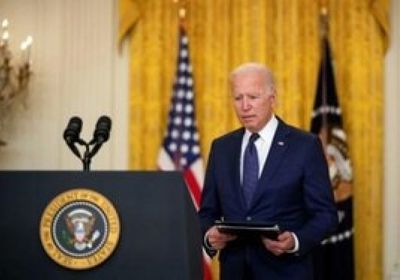 بايدن يأمر بتنكيس الأعلام بعد مقتل 18 طفلًا بتكساس