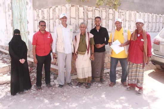 تسليم مشروع خط مياه "140 شقة" في الشحر