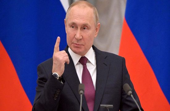زيلينسكي: بوتين يستخدم الغذاء سلاحًا