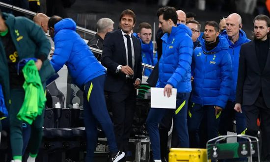 كونتي يحسم مصيره مع توتنهام