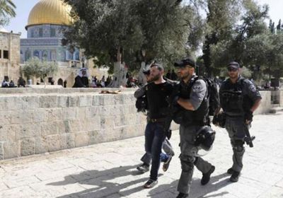 إصابة 8 فلسطينيين في مواجهات بالقدس الشرقية