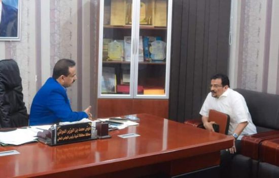 العولقي يطمئن على جاهزية مطار عتق