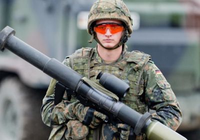ألمانيا تحدّث جيشها لمواجهة التهديد الروسي