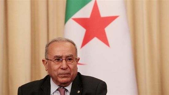 وزير الخارجية الجزائري يلتقي وفدًا برلمانيًا إيطاليًا