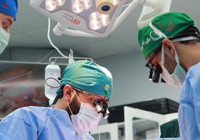 فريق طبي سعودي يجري جراحات قلب مفتوح بالمكلا