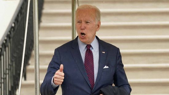 بايدن يعد أوكرانيا بحزمة أسلحة جديدة