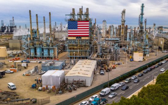 انخفاض مخزونات النفط بأمريكا بنحو 1.18 مليون برميل