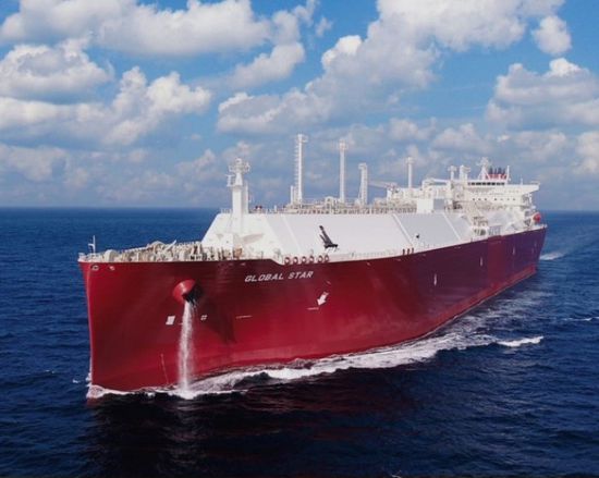 شركات الطاقة تتسابق لاستئجار سفن نقل الغاز