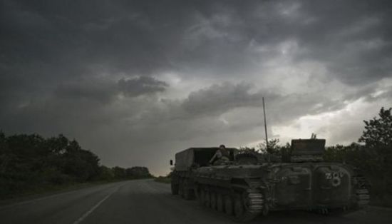 إصابة صحفيين ومقتل سائق شرقي أوكرانيا