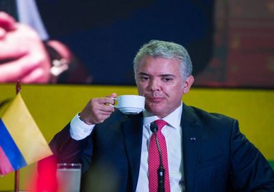 كولومبيا تضع رئيس البلاد تحت الإقامة الجبرية