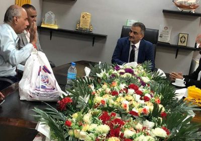 واجهة الرياضة بعدن.. لملس يقرر إنجاز مشاريع نادي التلال