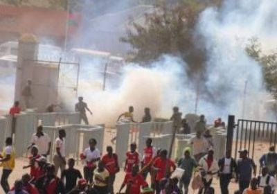اشتباكات عنيفة بين جماهير ملاوي والشرطة
