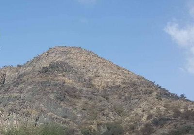 إصابة امرأة برصاص قناص حوثي غرب تعز