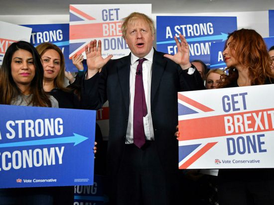 نواب بـ"المحافظين" يعتزمون التصويت على زعامة جونسون