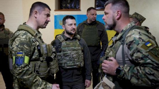 زيلينسكي: القوات الأوكرانية لا تنسحب من سيفيرودونيتسك