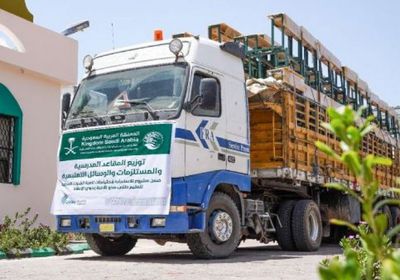 في عدن وحضرموت.. تهيئة الفصول بـ 29 مركزا لمحو الأمية