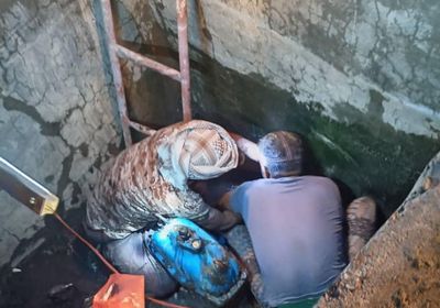 حريق بخط المياه الرئيسي المغذي لشبام