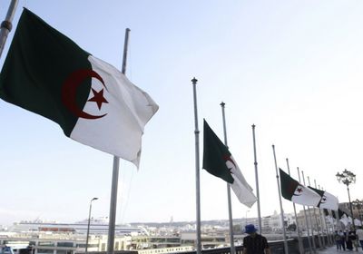 الجزائر تحظر الواردات الإسبانية