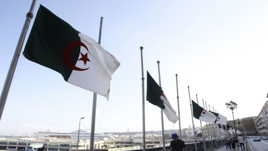الجزائر تحظر الواردات الإسبانية