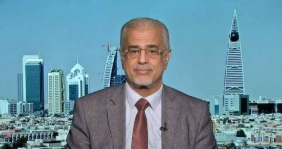 لقور يحذر من أطراف بـ "الرئاسي" تخطط لمعركة