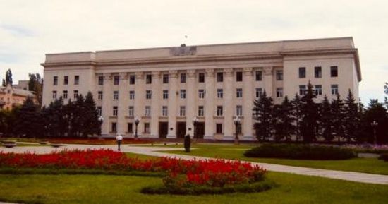 تسليم أول جوازات سفر روسية لسكان جنوب أوكرانيا