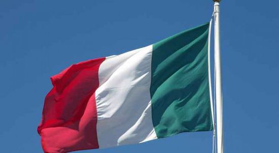 مقتل 5 أشخاص بتحطم مروحية في إيطاليا