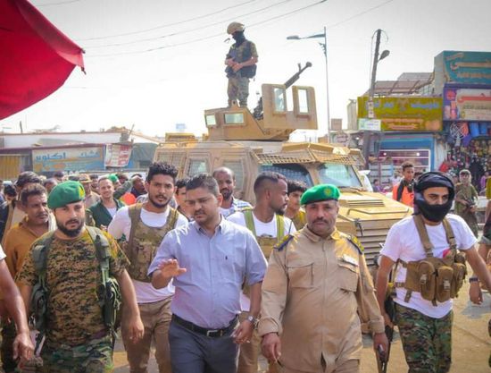 حملة للقضاء على العشوائيات في أسواق الشيخ عثمان