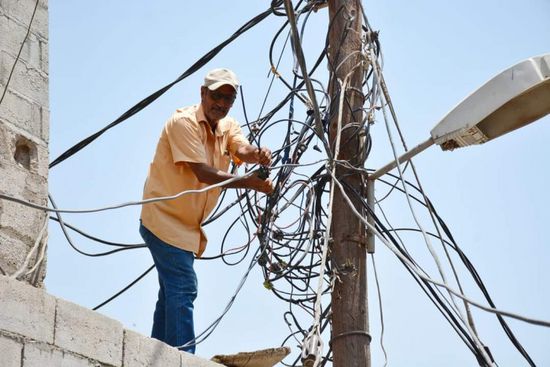 فصل تمديدات الربط العشوائي للكهرباء في صيرة