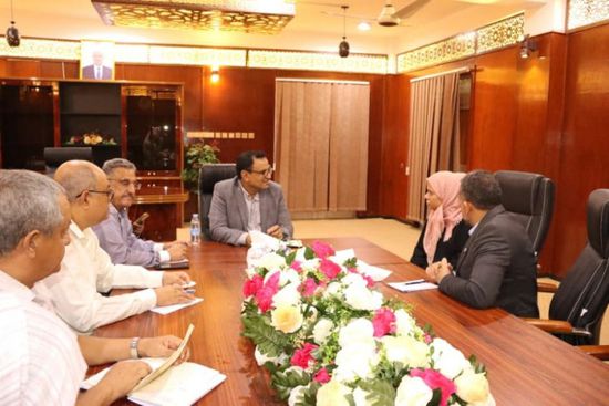 وزير الزراعة يبحث سبل تعزيز التعاون مع "الصليب الأحمر"