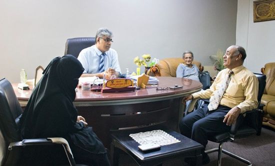 "الانتقالي" يدعم آداب عدن بمستلزمات لإجراء الامتحانات