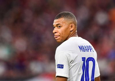 بيريز يكشف سبب فشل انتقال مبابي لريال مدريد