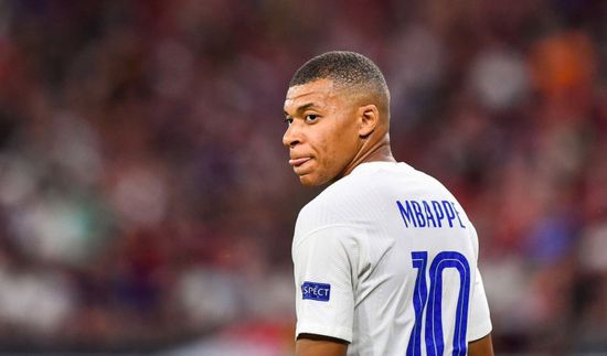 بيريز يكشف سبب فشل انتقال مبابي لريال مدريد