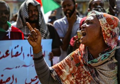 اشتباكات عنيفة بين متظاهرين والشرطة في الخرطوم