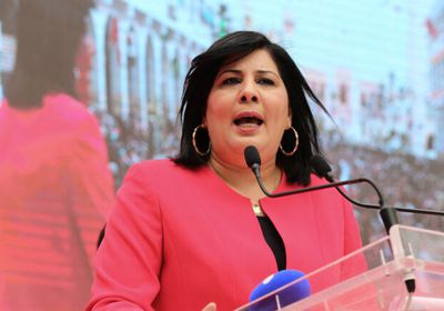 التحقيق مع عبير موسى في 5 قضايا بتونس