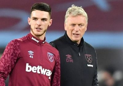 إيقاف مدرب وست هام مباراة وقائد الفريق مباراتين