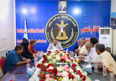 بن بريك يتسلم اقتراحات لجنة تحقيق التوافق الجنوبي