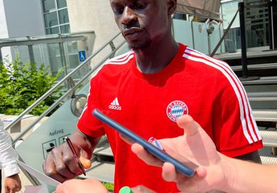 أول صورة لساديو ماني بقميص بايرن ميونخ