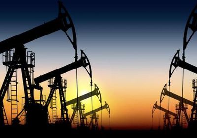 النفط يسجل تراجعا جديدا بأكثر من 2.5%