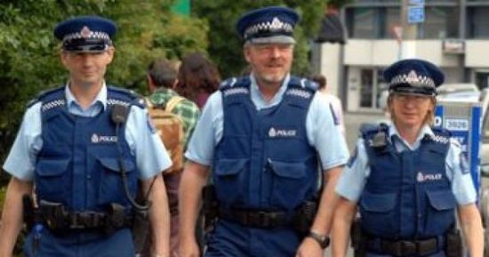 القبض على شخص طعن 4 أشخاص بنيوزيلندا