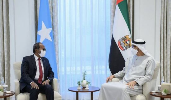 قرقاش يعلق على لقاء رئيس الإمارات مع نظيره الصومالي