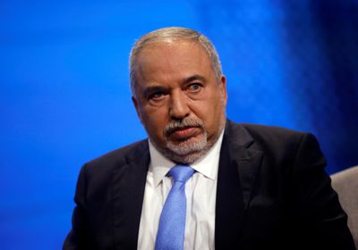 ليبرمان يعرقل توريد أسلحة لأوكرانيا