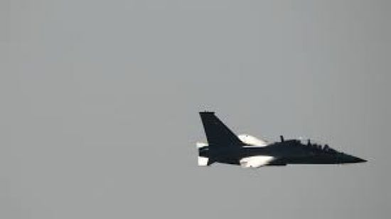 الصين تعلن تحليق طائرة أمريكية عبر مضيق تايوان