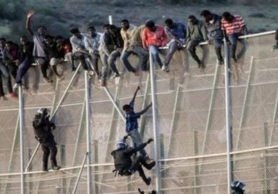 &nbsp;الأمن المغربي يجهض اقتحاما جديدا للحدود الإسبانية