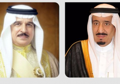خادم الحرمين يرسل برقية إلى ملك البحرين لبحث توطيد العلاقات