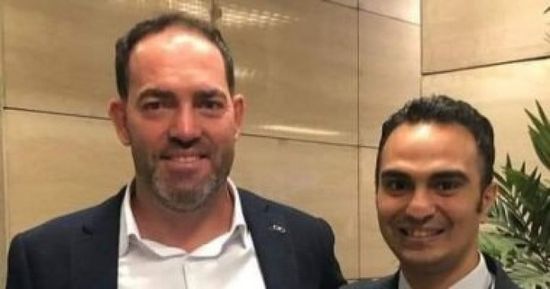 لحظة وصول مدرب الأهلي الجديد إلى القاهرة