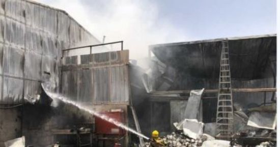 حريق هائل في ميناء عبدالله بالكويت